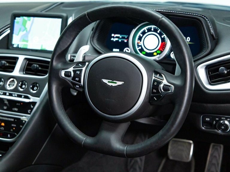 Aston Martin DB11 4L Null Silver #10