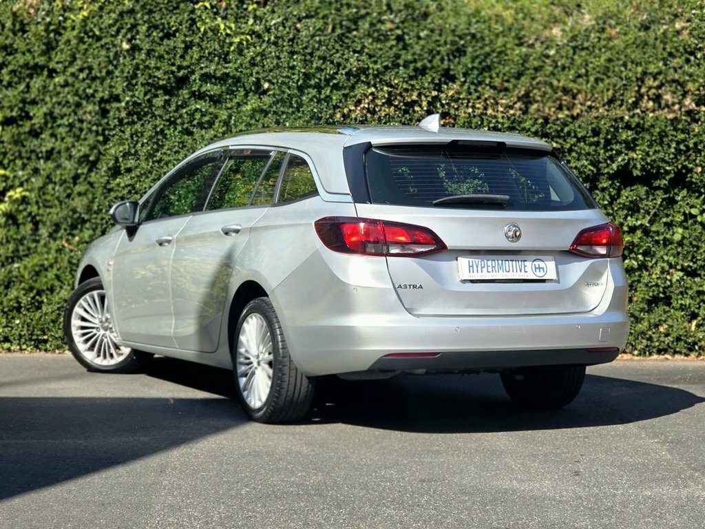 Vauxhall Astra Estate VN17CHV Silver #5