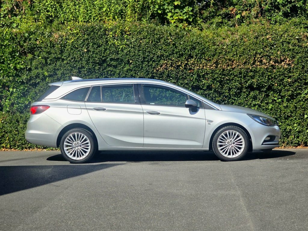 Vauxhall Astra Estate VN17CHV Silver #2