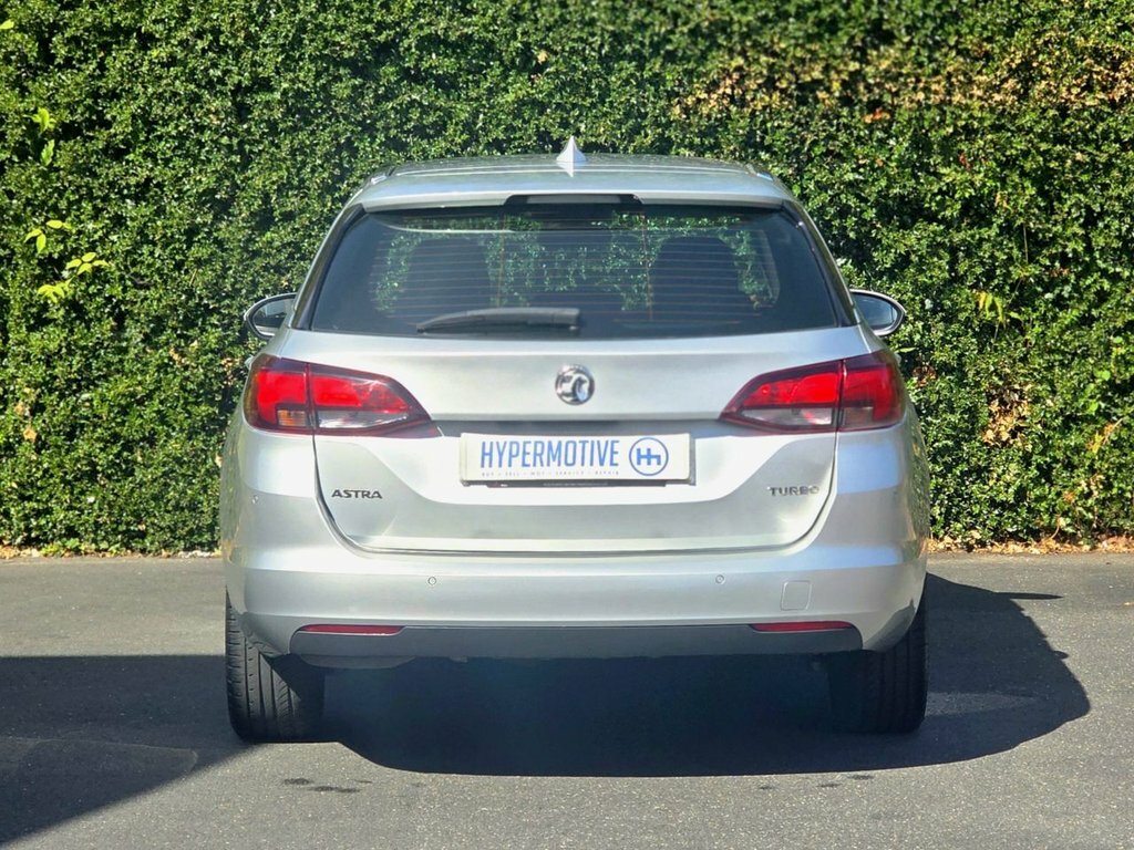 Vauxhall Astra Estate VN17CHV Silver #4