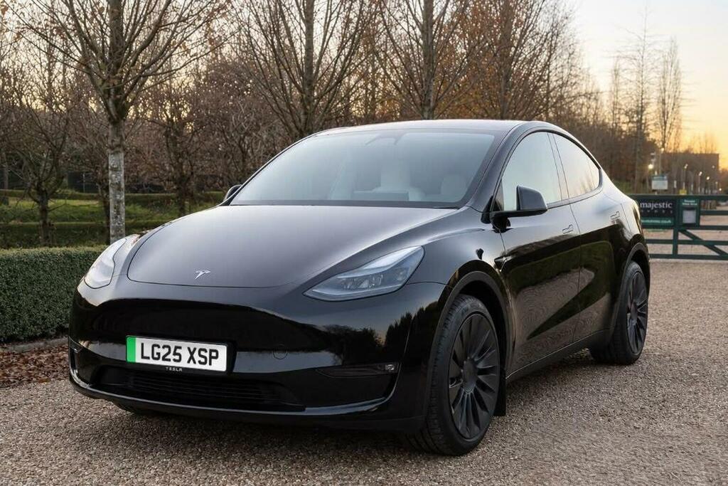 Tesla Model Y Suv Long Range Rwd 202525 Black