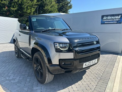 Land Rover Defender 90 D250 Hard Top Black