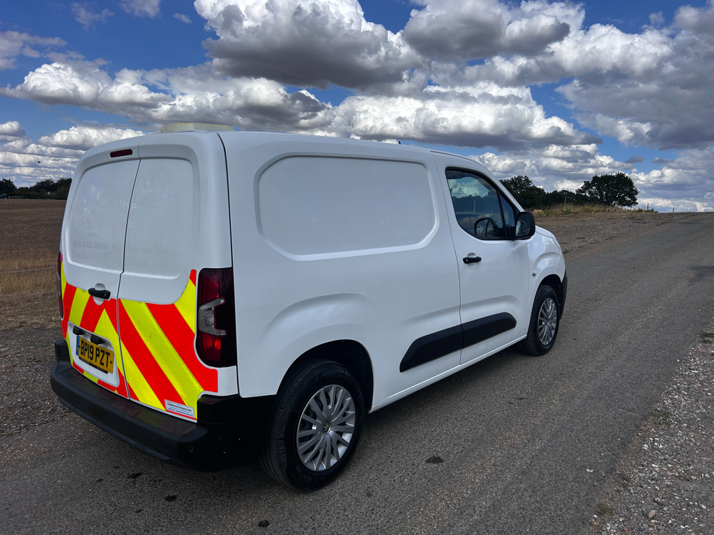 Peugeot Partner Bluehdi Professional L1  #2
