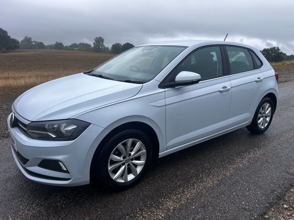 Volkswagen Polo Se Silver #2