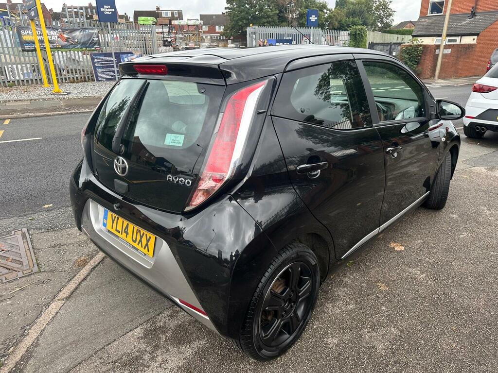 Toyota Aygo 1.0 Vvt-i X-clusiv Euro 5 Euro 5 Black #3