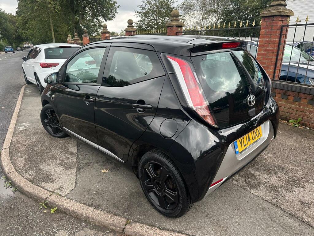 Toyota Aygo 1.0 Vvt-i X-clusiv Euro 5 Euro 5 Black #4