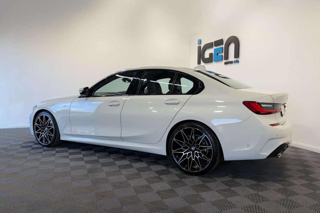 BMW 3 Series M Sport #5