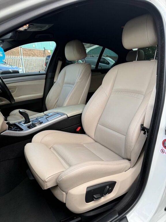 BMW 5 Series 520D Se Blue #12