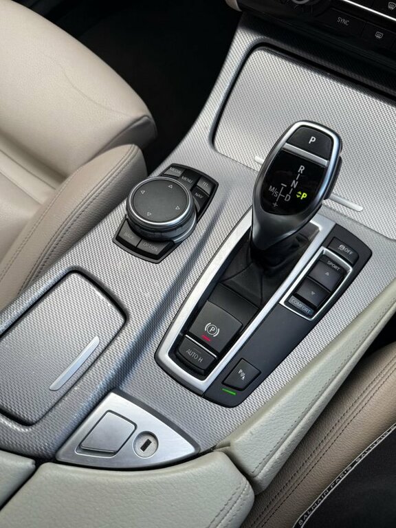 BMW 5 Series 520D Se Blue #19