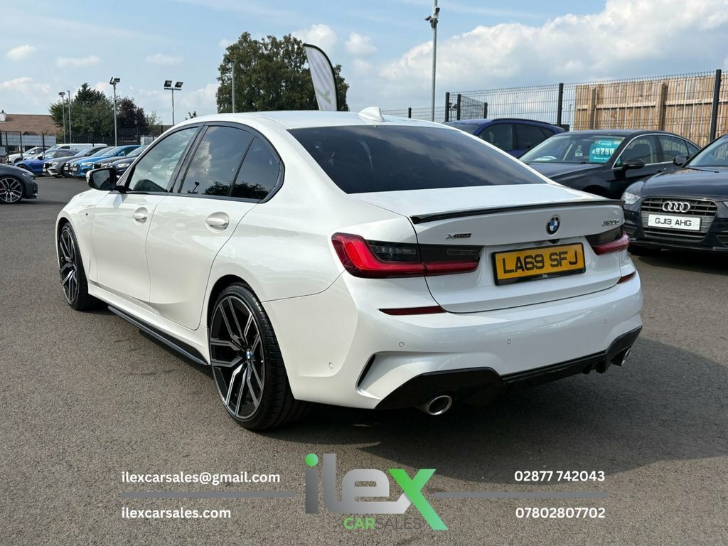 BMW 3 Series 2L M Sport LA69SFJ White #5