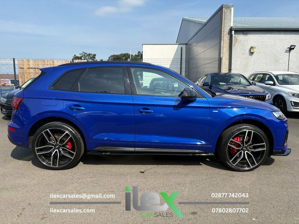 Audi Q5 2L Edition 1 MJ70XZV Blue #4