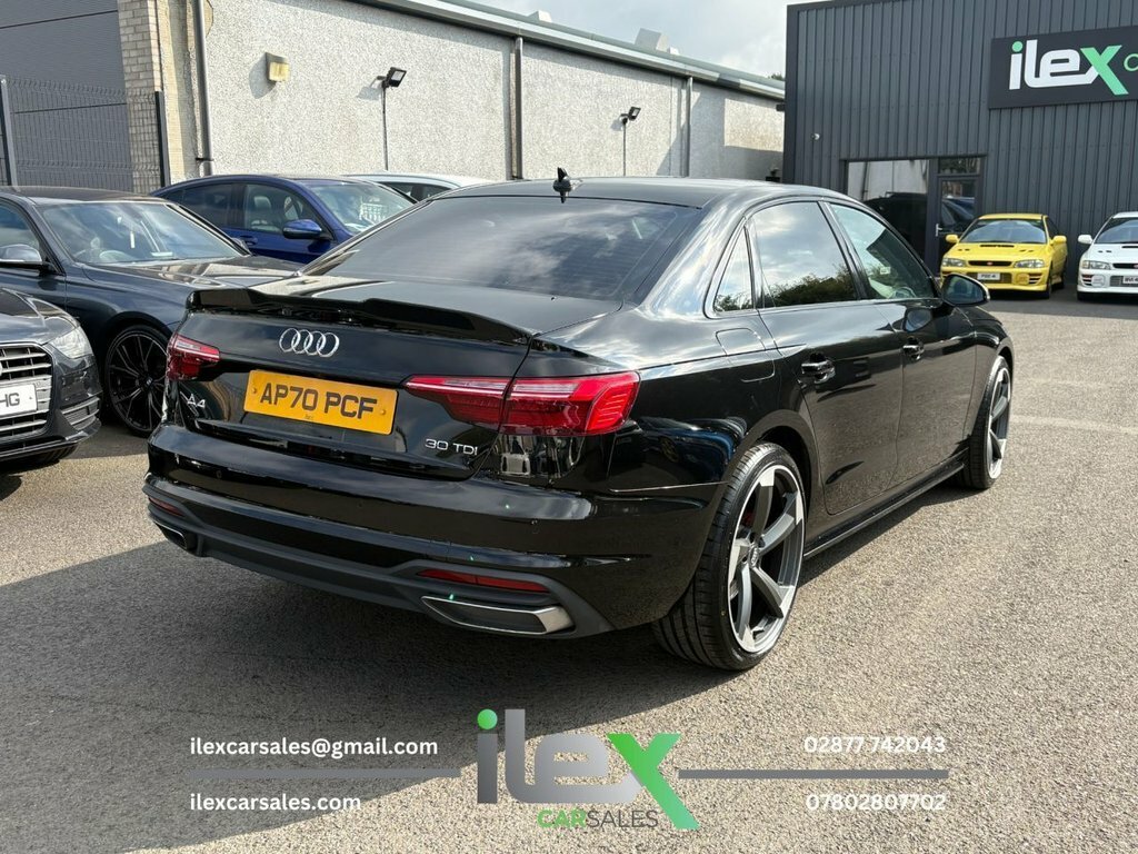 Audi A4 2L Technik Black #3