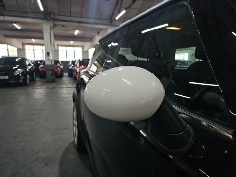 Mini Hatch White #77