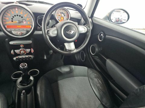 Mini Hatch White #19