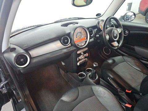 Mini Hatch White #17