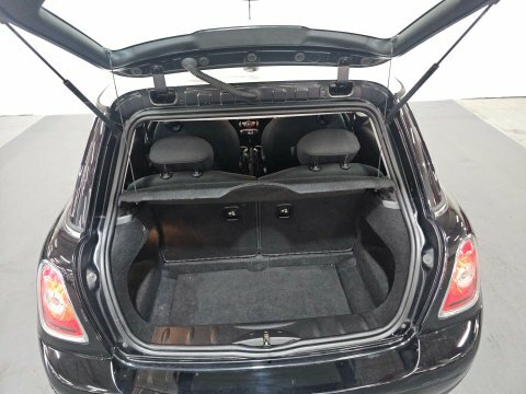 Mini Hatch White #89