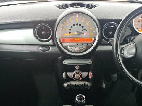 Mini Hatch White #23