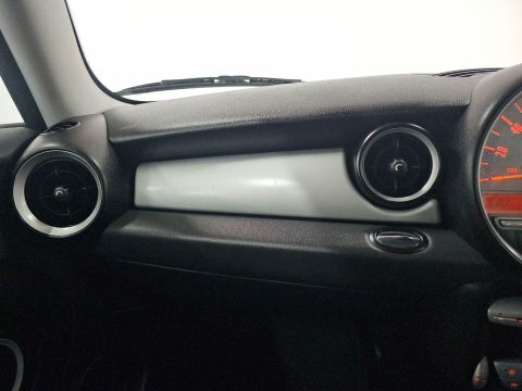 Mini Hatch White #65