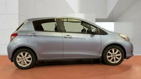 Toyota Yaris 1.3 Yaris Tr Blue #4