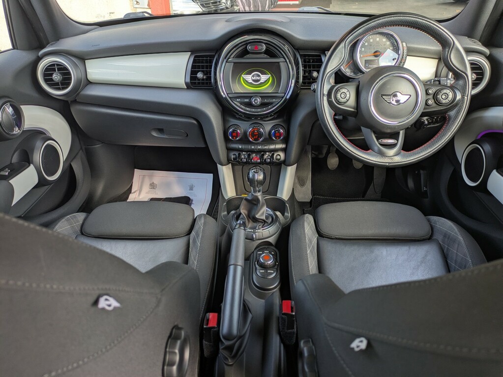 Mini Hatch 1.5 Cooper Chili Pack 5-Door Hatch. Last Keeper Fo Blue #2