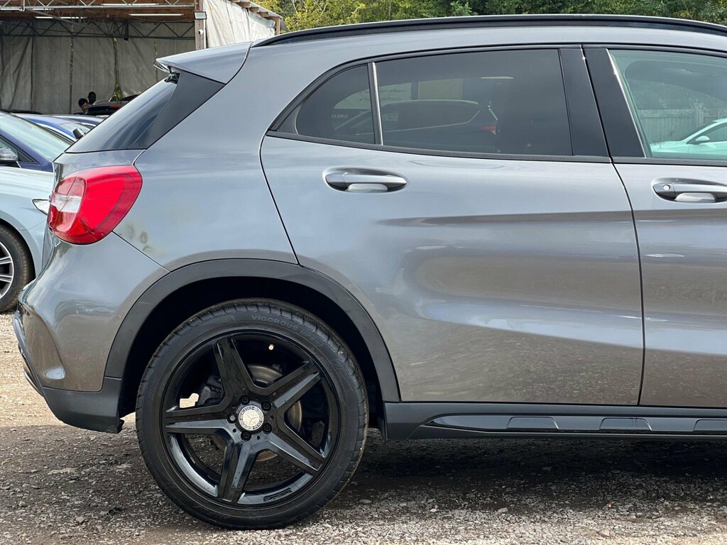Mercedes-Benz GLA Class 2.1 Gla200d Amg Line Executive Suv Ma Red #14