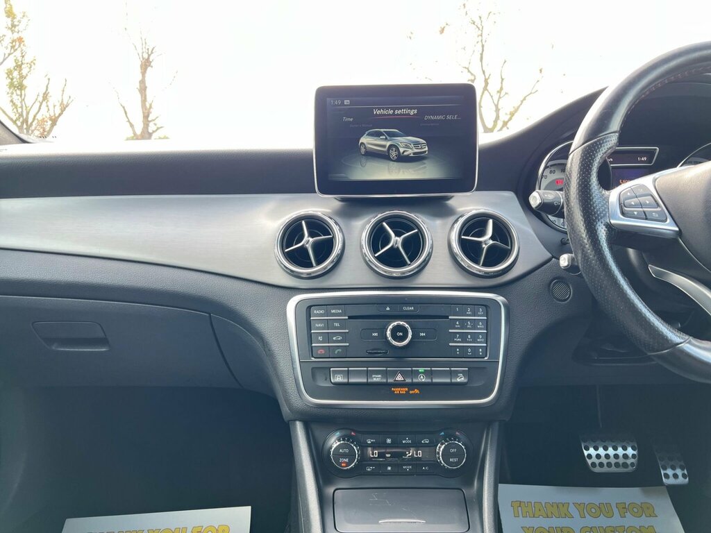 Mercedes-Benz GLA Class 2.1 Gla200d Amg Line Executive Suv Ma Red #41