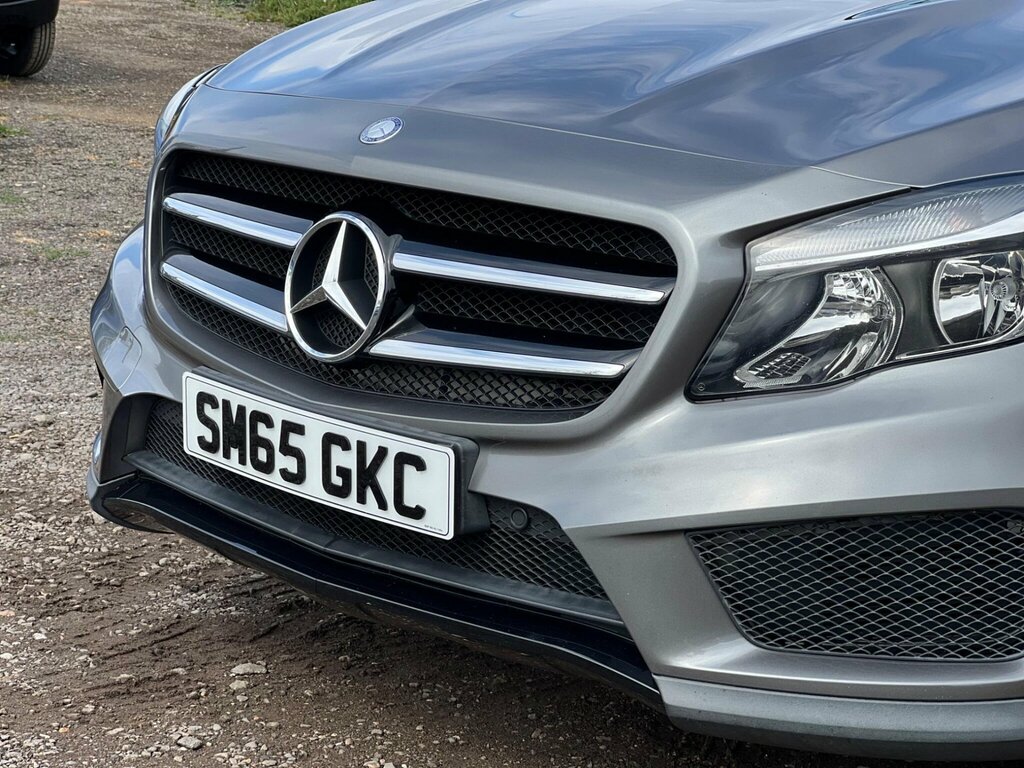 Mercedes-Benz GLA Class 2.1 Gla200d Amg Line Executive Suv Ma Red #25