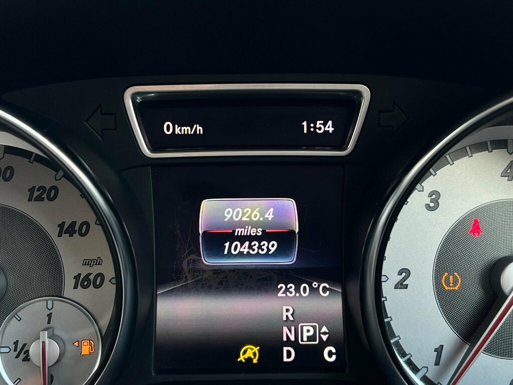 Mercedes-Benz GLA Class 2.1 Gla200d Amg Line Executive Suv Ma Red #63
