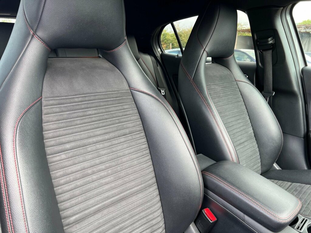 Mercedes-Benz GLA Class 2.1 Gla200d Amg Line Executive Suv Ma Red #30