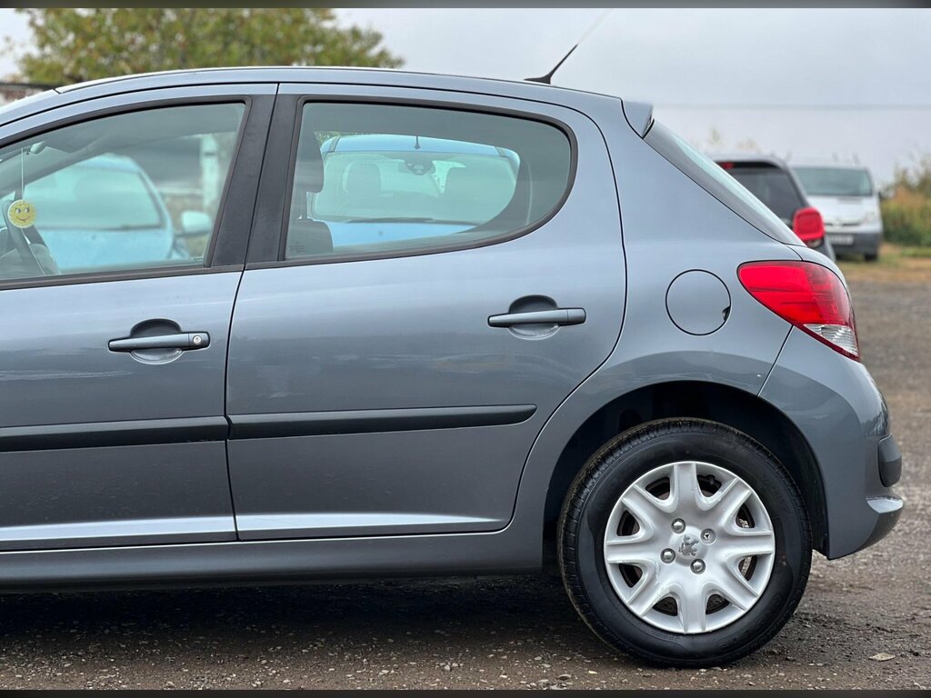 Peugeot 207 Hatchback Grey #16