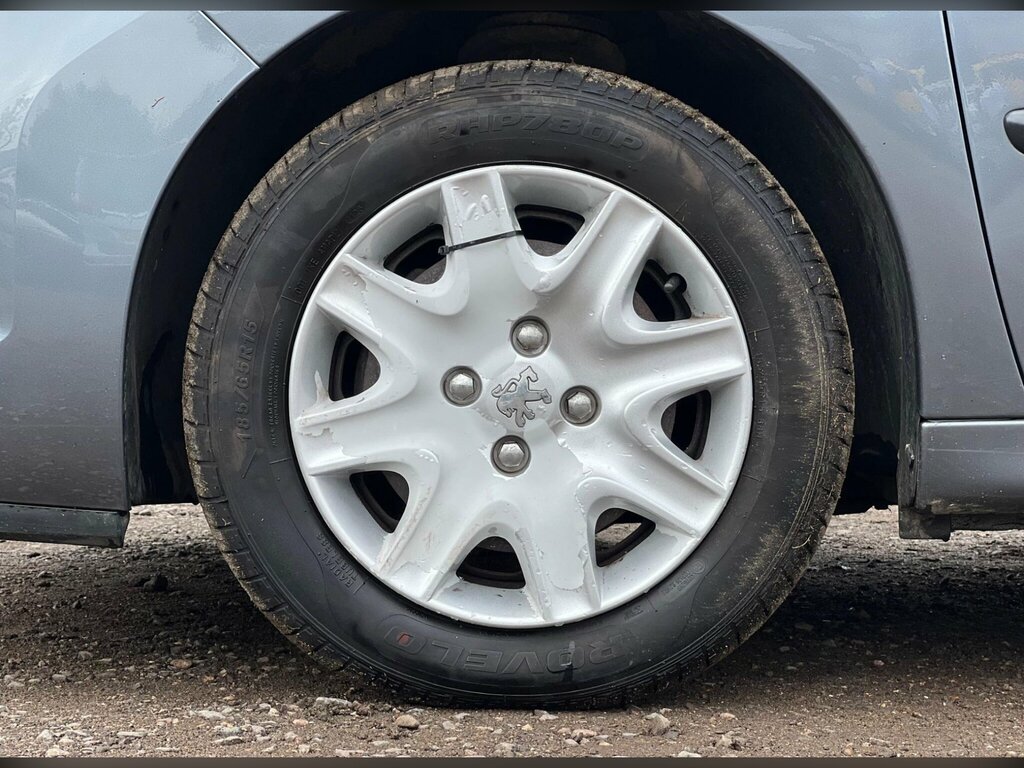 Peugeot 207 Hatchback Grey #17
