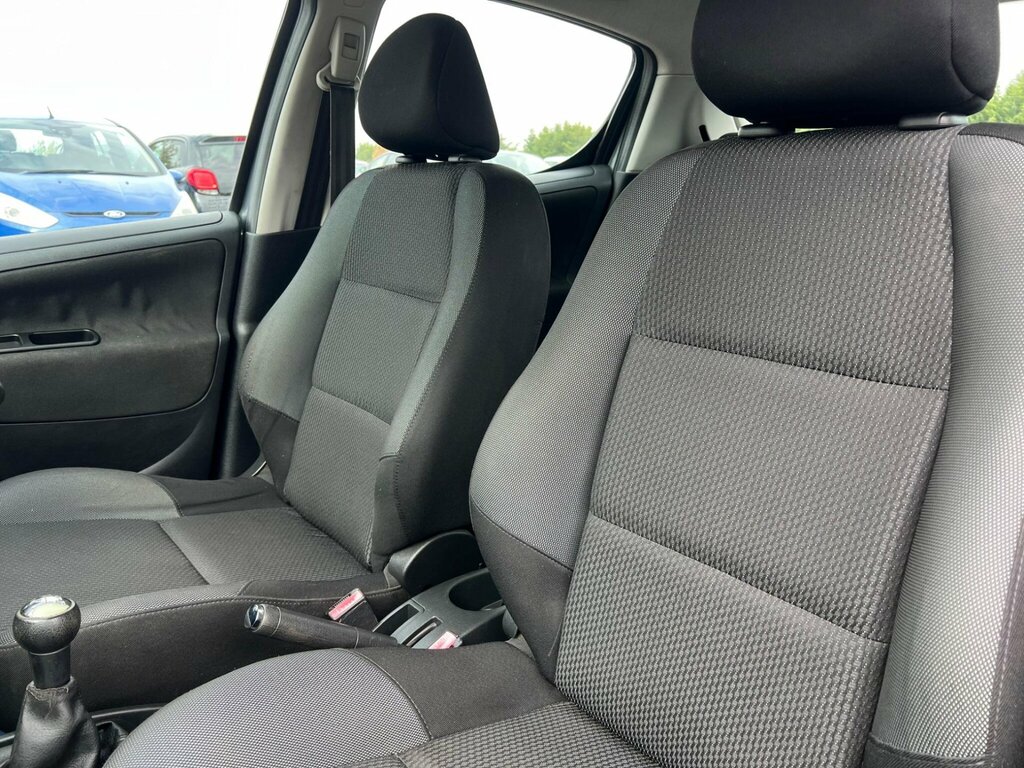 Peugeot 207 Hatchback Grey #31
