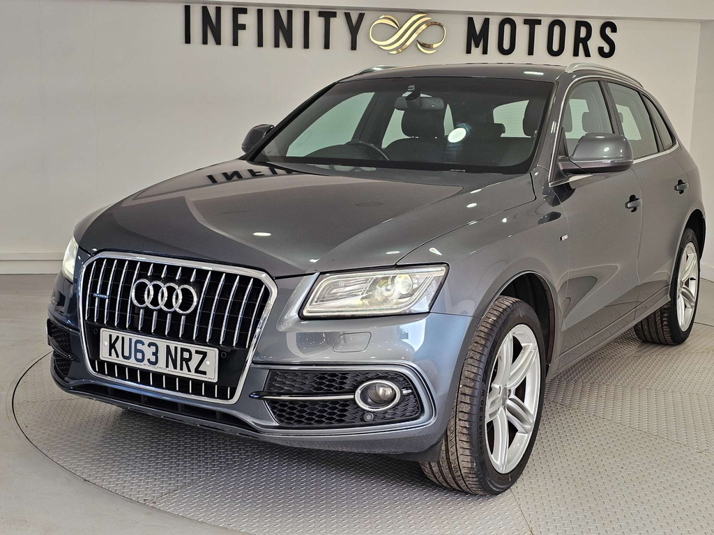 Audi Q5 S Line Tfsi Quattro 4Wd #4
