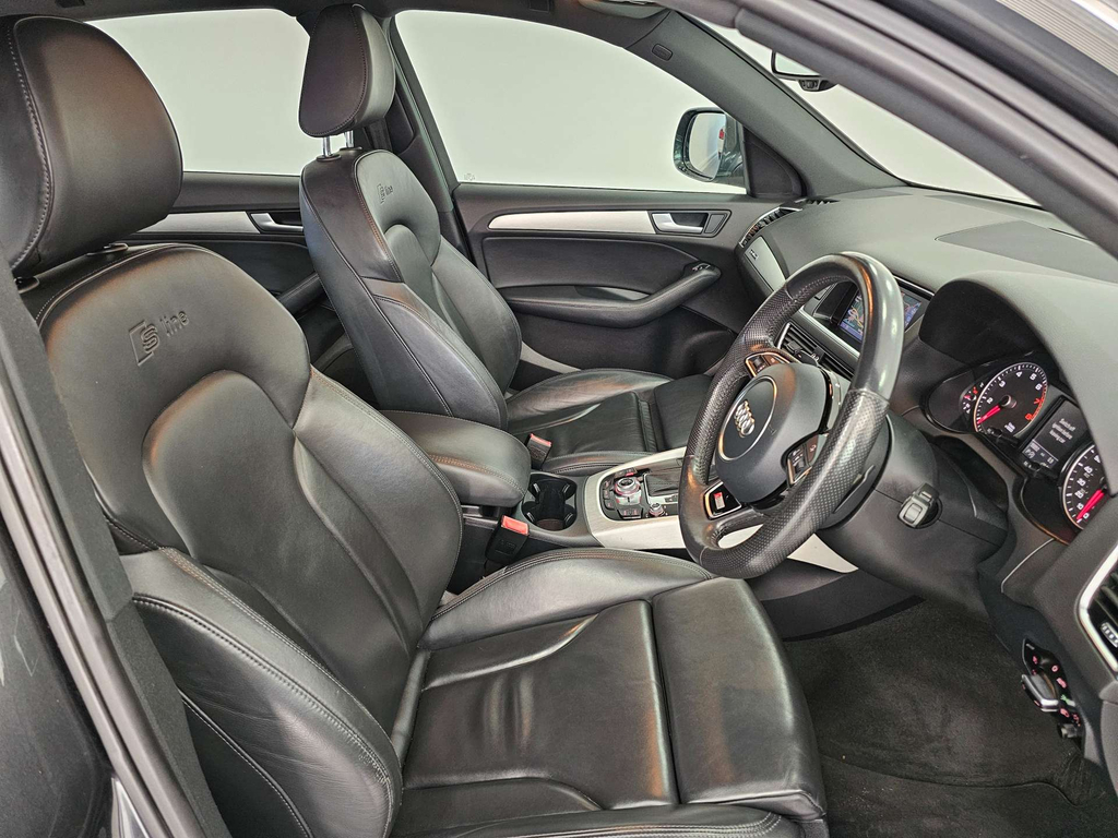 Audi Q5 S Line Tfsi Quattro 4Wd #5