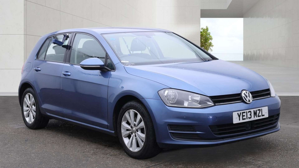 Volkswagen Golf Se Bluemotion Technology Tsi YE13MZL