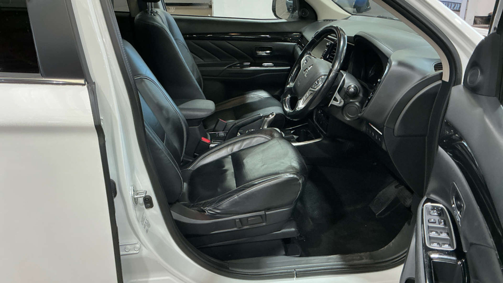 Mitsubishi Outlander Gx 4Hs Phev 4Wd HY16BWC  #3