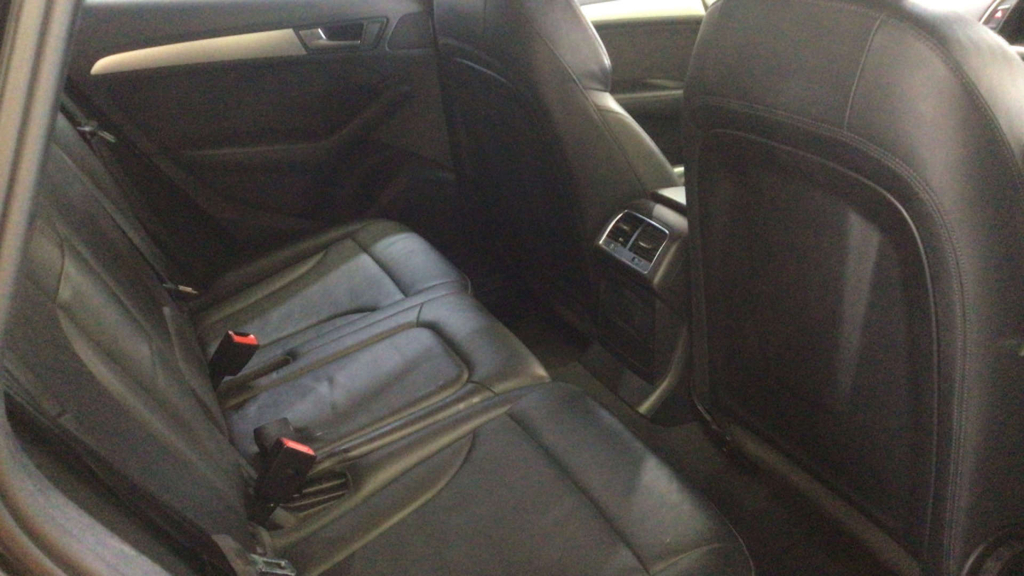 Audi Q5 Black #8
