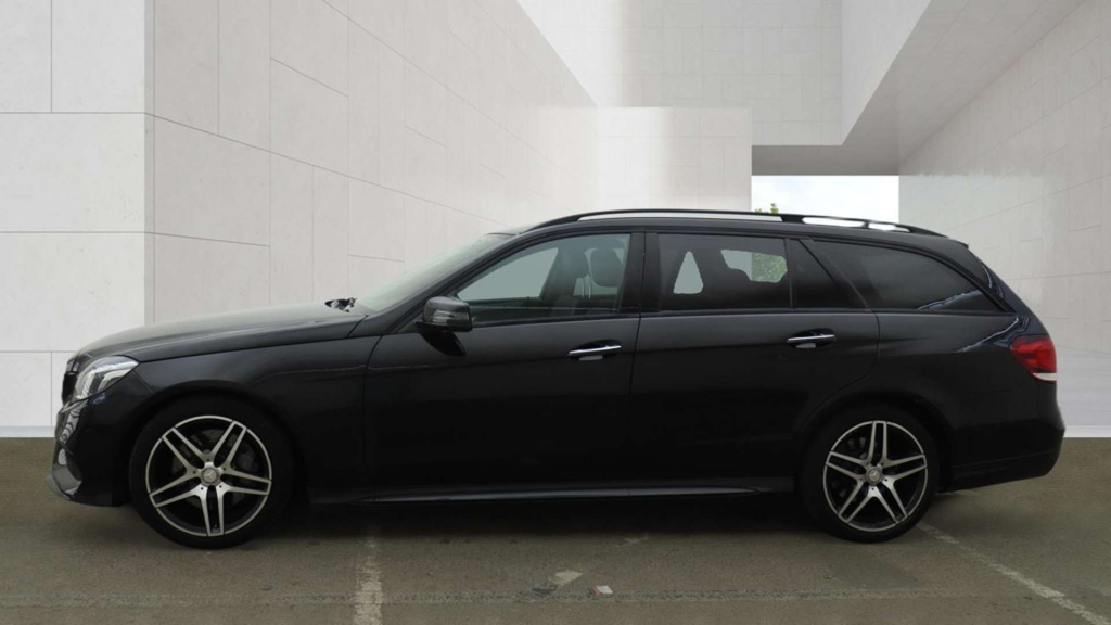 Mercedes-Benz E Class Coupe E220 Black #14