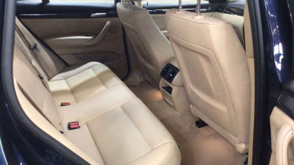 BMW X3 Automatic White #18