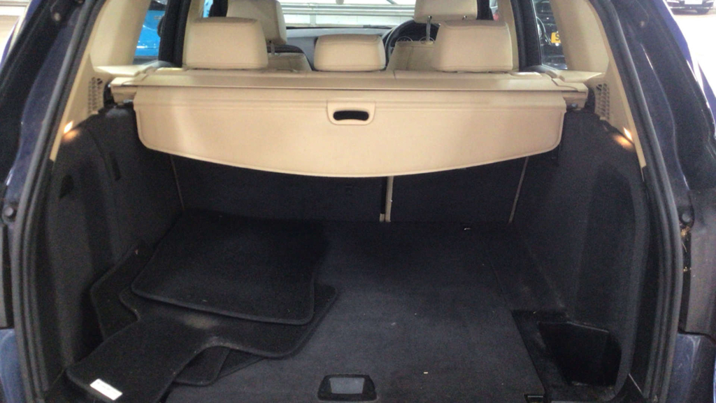 BMW X3 Automatic White #17