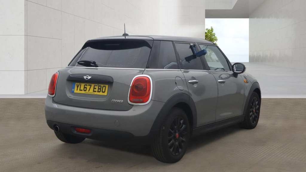 Mini Hatch One White #10