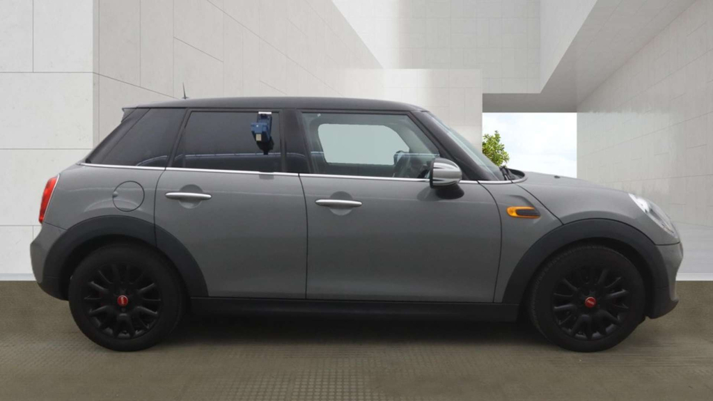 Mini Hatch One White #11