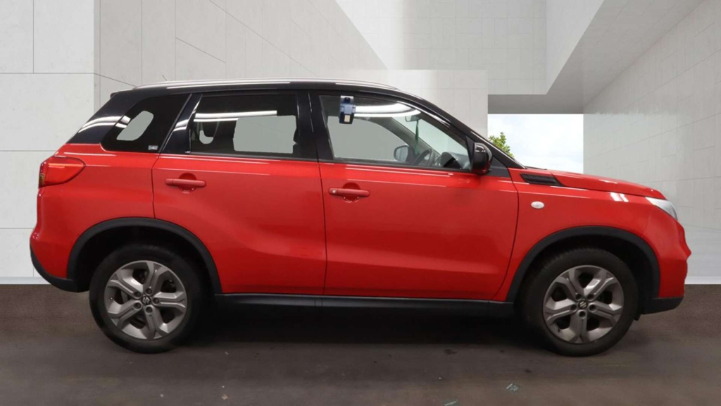 Suzuki Vitara Sz-t Black #5
