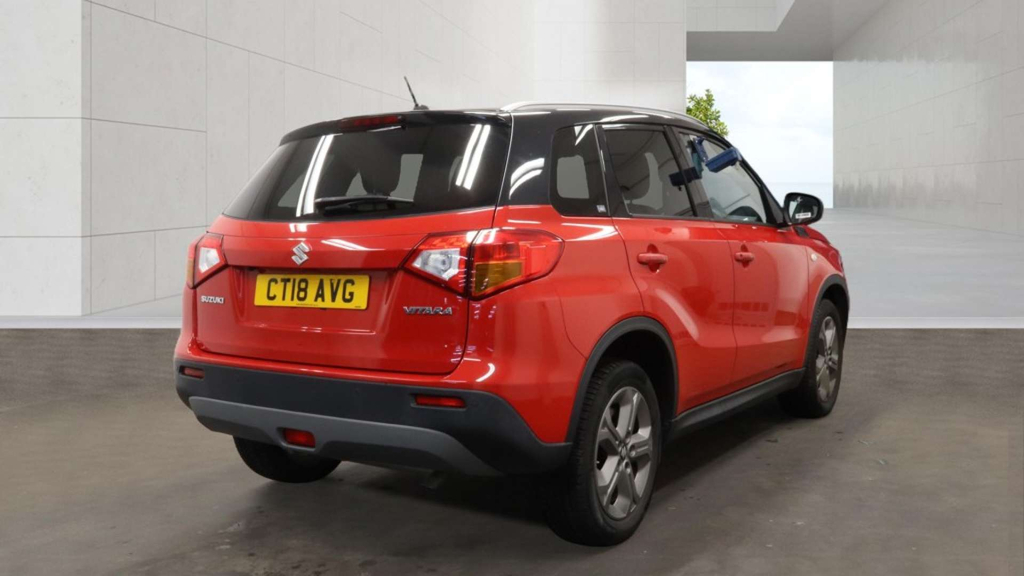 Suzuki Vitara Sz-t Black #4