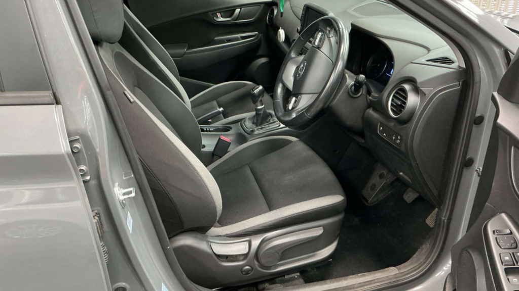 Hyundai Kona Premium #4