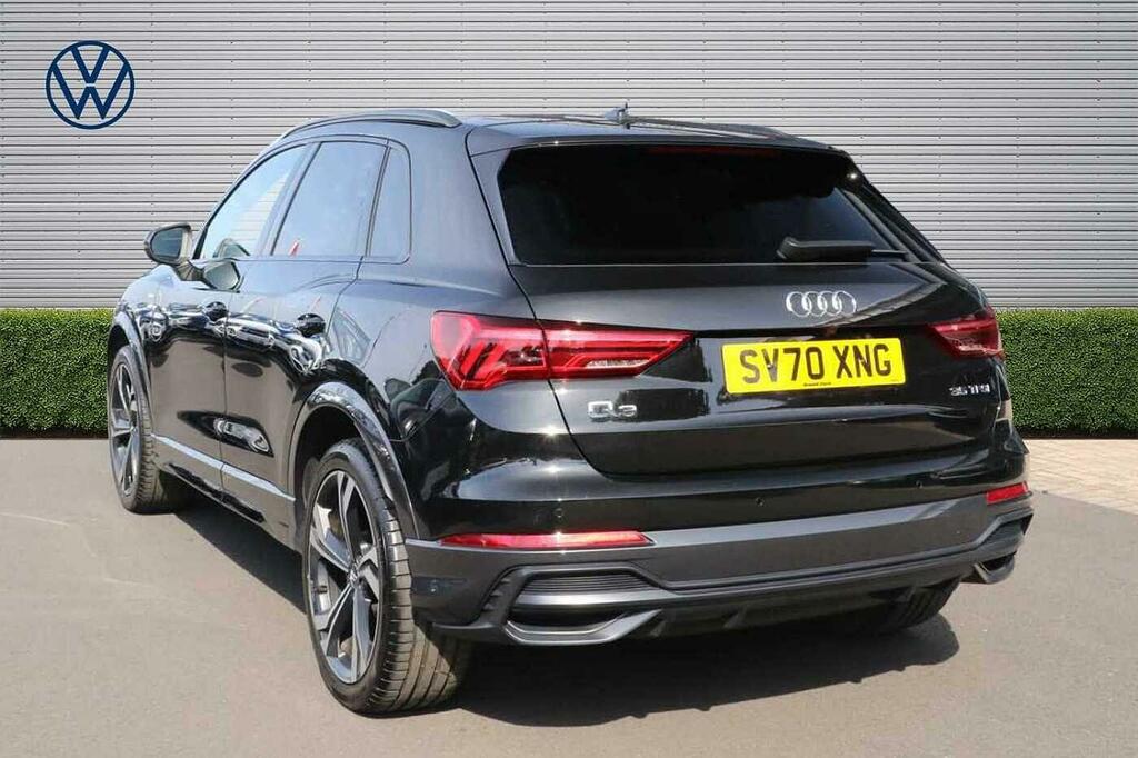 Audi Q3 35 Tfsi Edition 1 SV70XNG Black #3