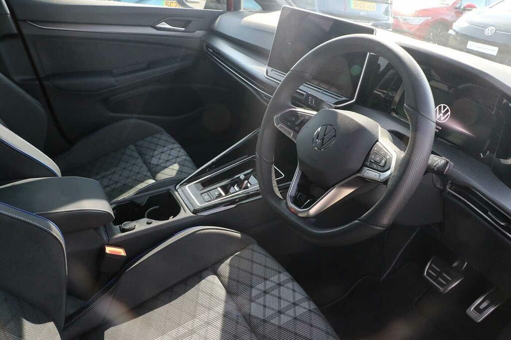 Volkswagen Golf 1.5 Etsi 150 Black Edition Dsg SH26JCJ Red #6