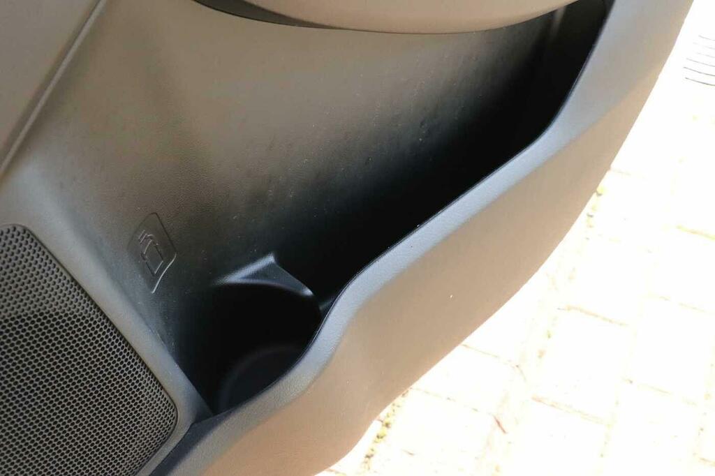 Suzuki Baleno Hatchback Silver #27