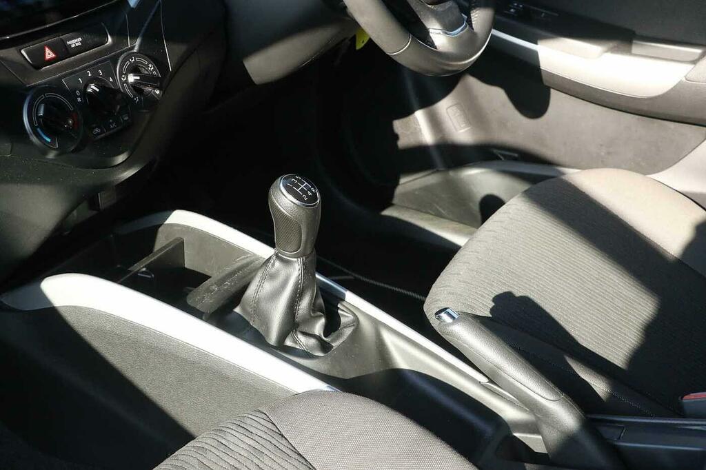 Suzuki Baleno Hatchback Silver #21