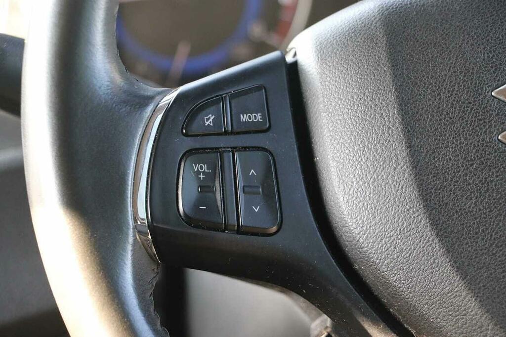 Suzuki Baleno Hatchback Silver #11